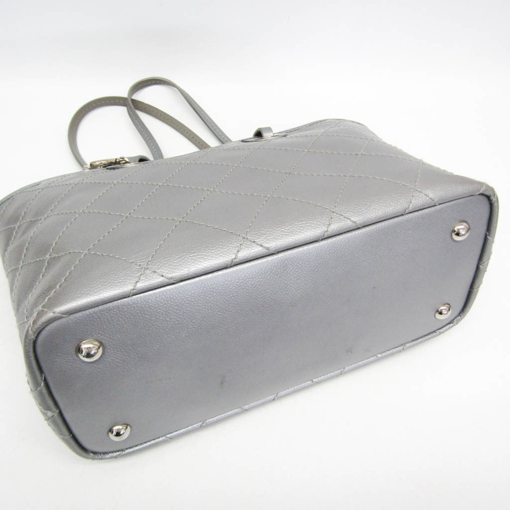 CHANEL Silver Tote Bag - Picture 4 of 15
